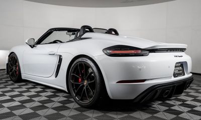2022 Porsche 718 Spyder