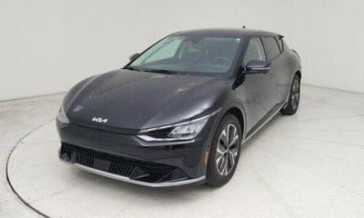 2023 Kia EV6 Light Wind