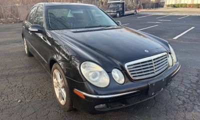 2005 Mercedes-Benz E-Class E500
