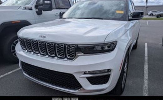 2023 Jeep Grand Cherokee Summit