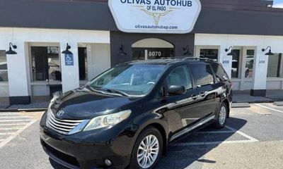 2012 Toyota Sienna XLE 8 Passenger