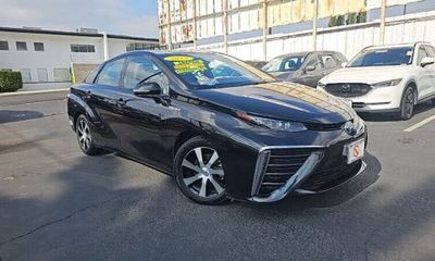 2019 Toyota Mirai Hydrogen Fuel Cell