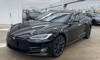 2020 Tesla Model S Long Range