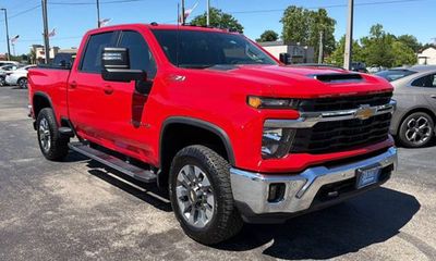 2025 Chevrolet Silverado HD LT