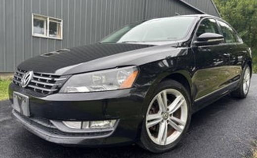 2012 Volkswagen Passat SEL