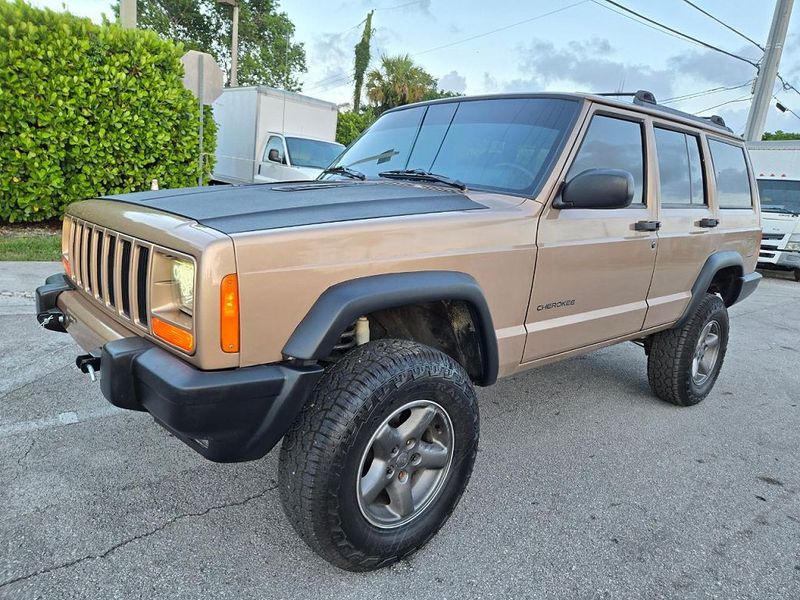 1999 Jeep Cherokee — a typically priced live listing