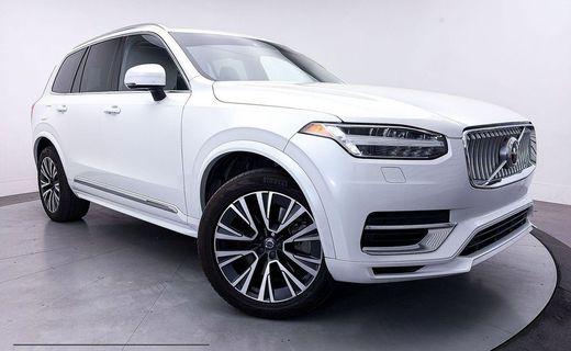 2021 Volvo XC90 Momentum