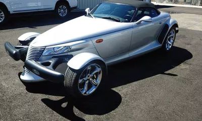 2000 Plymouth Prowler Base