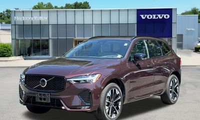 2026 Volvo XC60 Plus Dark