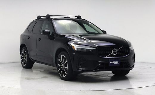 2023 Volvo XC60 Plus Dark