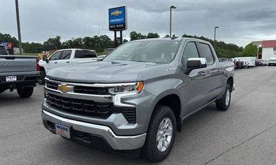 2025 Chevrolet Silverado LT