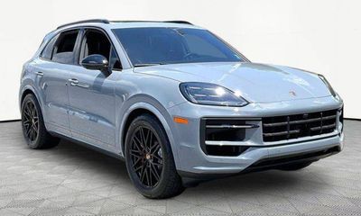 2026 Porsche Cayenne S E Hybrid