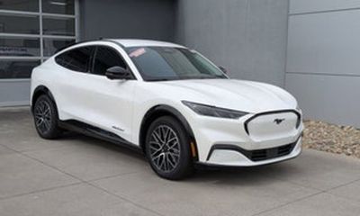 2025 Genesis GV70