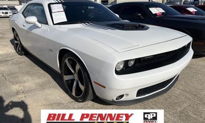 2015 Dodge Challenger SXT