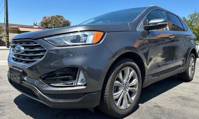 2019 Ford Edge Titanium