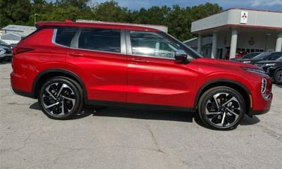 2022 Mitsubishi Outlander SE