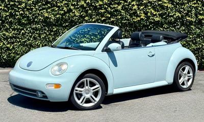 2005 Volkswagen Beetle GLS