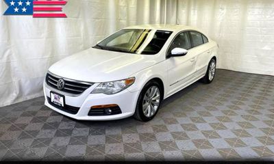 2010 Volkswagen Passat Sport