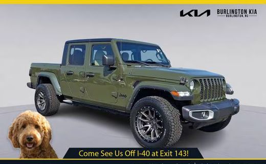 2022 Jeep Gladiator Sport