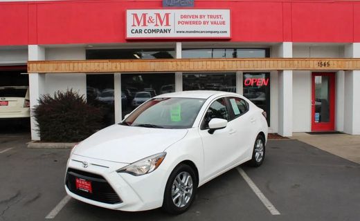 2017 Toyota Yaris IA Base