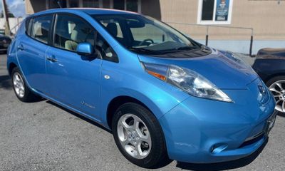 2011 Nissan Leaf SL