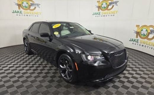 2022 Chrysler 300 Touring L