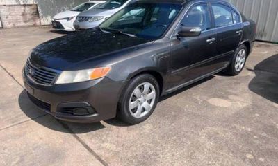 2010 Kia Optima GL