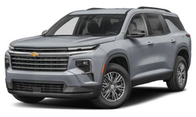 2025 Chevrolet Traverse LT
