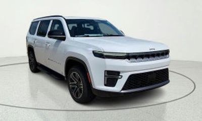 2026 Jeep Grand Wagoneer Base