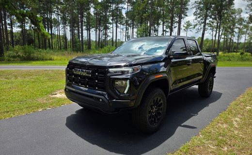 2026 GMC Canyon Elevation