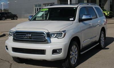 2022 Toyota Sequoia Platinum
