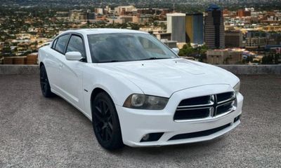 2011 Dodge Charger R T