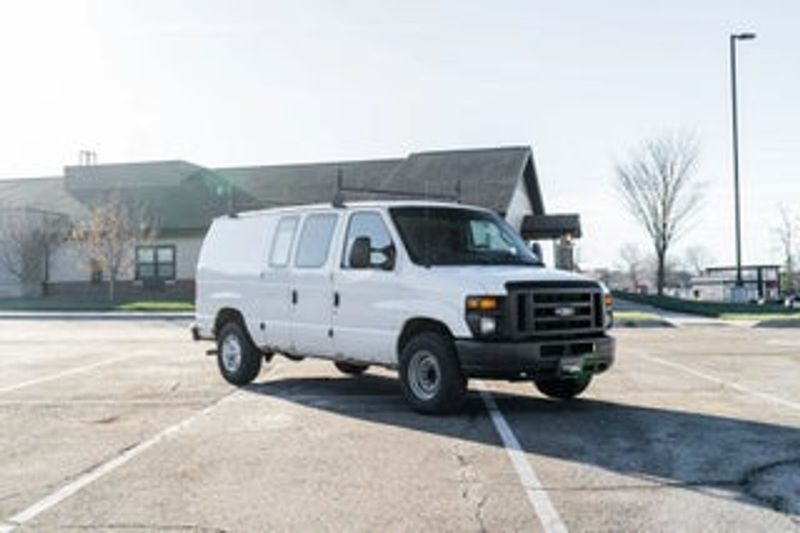 2007 Ford E 350 — a typically priced live listing