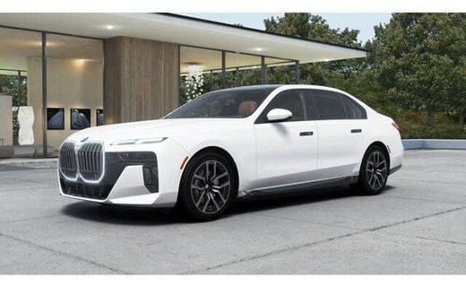 2026 BMW 740I