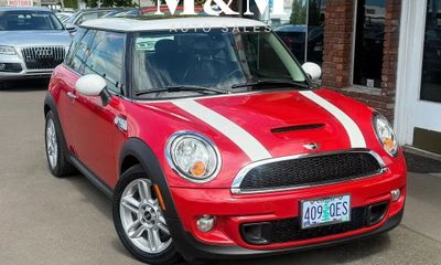 2013 Mini Cooper S Hatchback