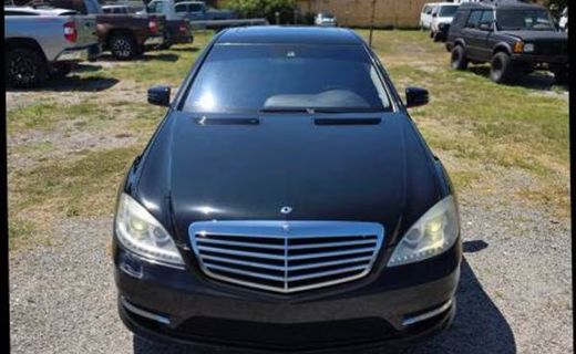 2010 Mercedes-Benz S-Class S550