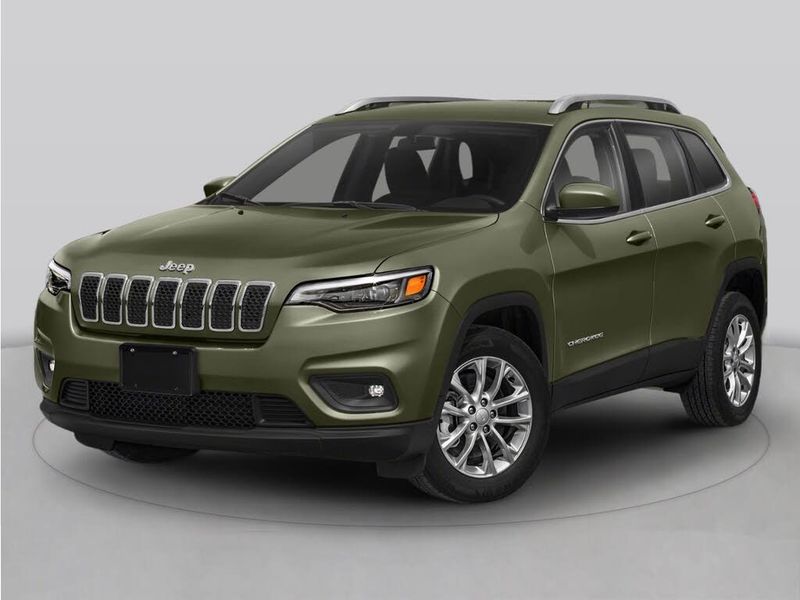 2023 Jeep Cherokee — a typically priced live listing