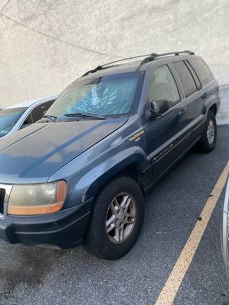 2002 Jeep Grand Cherokee — a typically priced live listing