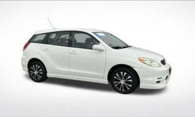 2004 Toyota Corolla Matrix XR