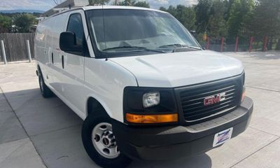 2016 GMC Savana EXT