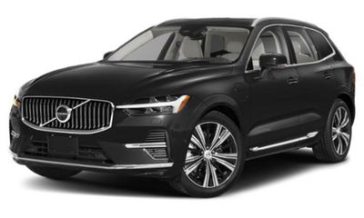 2023 Volvo XC60 Plus Dark