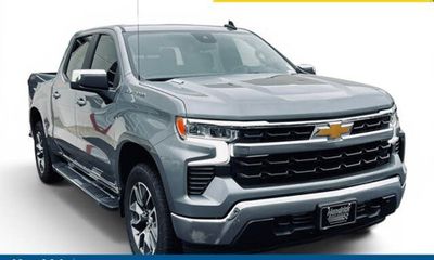 2025 Chevrolet Silverado LT