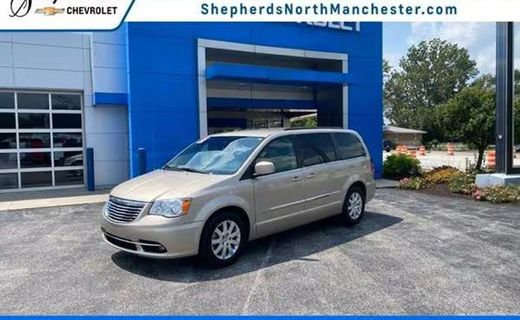 2013 Chrysler Town AND Country Touring
