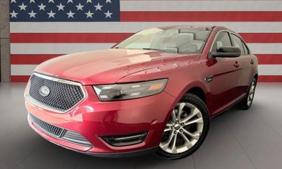 2013 Ford Taurus SHO