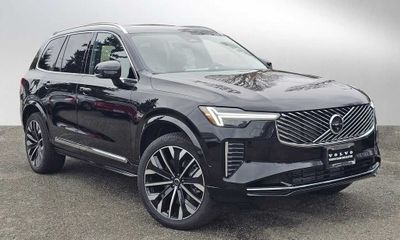 2026 Volvo XC90 Ultra Bright