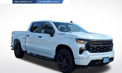 2026 Chevrolet Silverado Custom
