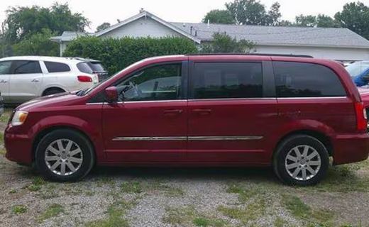 2014 Chrysler Town AND Country Touring