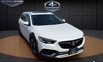 2019 Buick Regal Tourx Essence