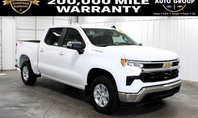 2023 Chevrolet Silverado LT