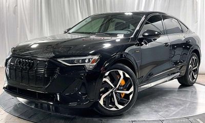 2022 Audi E-Tron Sportback Quattro Premium Plus